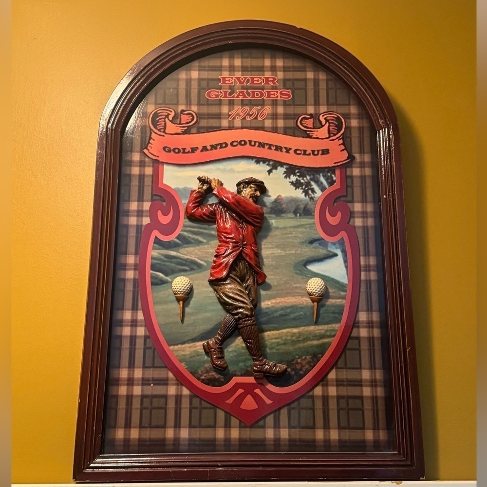 Everglades Golf and Country Club wall hanging
